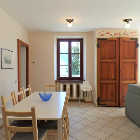 La Verbanella Apartment *